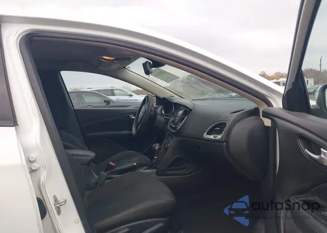 2015 Dodge Dart Sxt z USA, uszkodzony, nr VIN 1C3CDFBB4FD336176